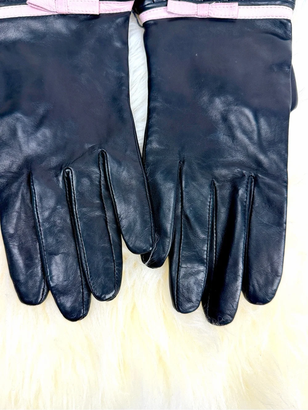 Lord & Taylor Black Leather Gloves Size 8 Pink Trim Bow Scalloped Cuff NWT Vtg